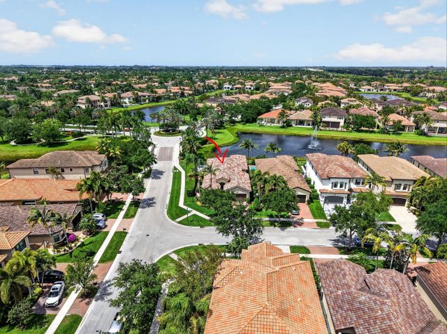 8247 Lawson Bridge Lane, Delray Beach, FL 33446