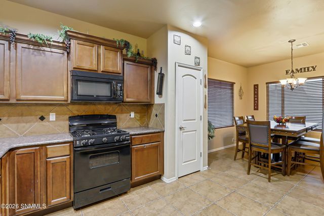 5873 Coyote Flats Street, Las Cruces, NM 88012