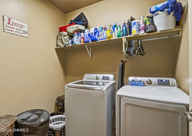 5873 Coyote Flats Street, Las Cruces, NM 88012