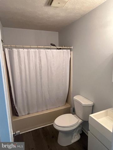 11827 RUTHERFORD DR, Fredericksburg, VA 22407