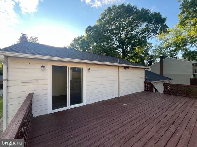 11827 RUTHERFORD DR, Fredericksburg, VA 22407