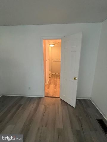 11827 RUTHERFORD DR, Fredericksburg, VA 22407