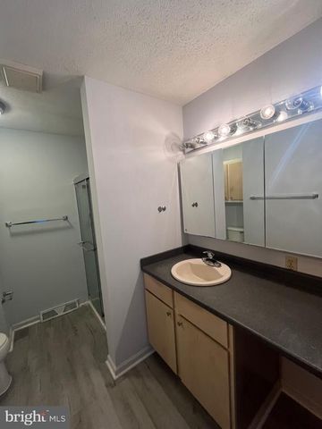 11827 RUTHERFORD DR, Fredericksburg, VA 22407