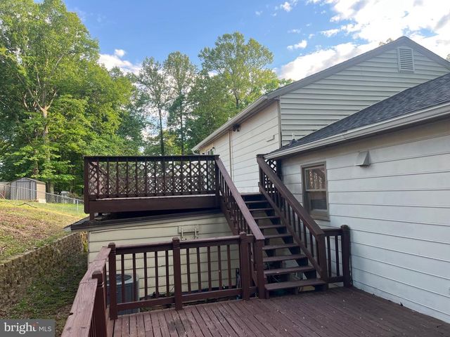 11827 RUTHERFORD DR, Fredericksburg, VA 22407