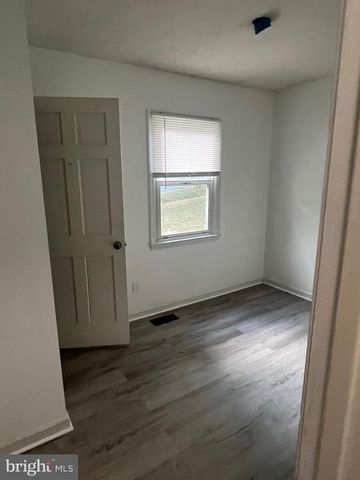 11827 RUTHERFORD DR, Fredericksburg, VA 22407