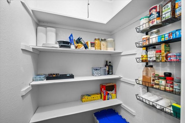 507 NW 39TH ROAD 110, Gainesville, FL 32607