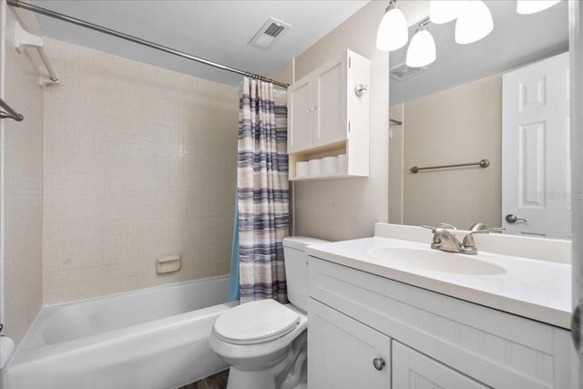 507 NW 39TH ROAD 110, Gainesville, FL 32607