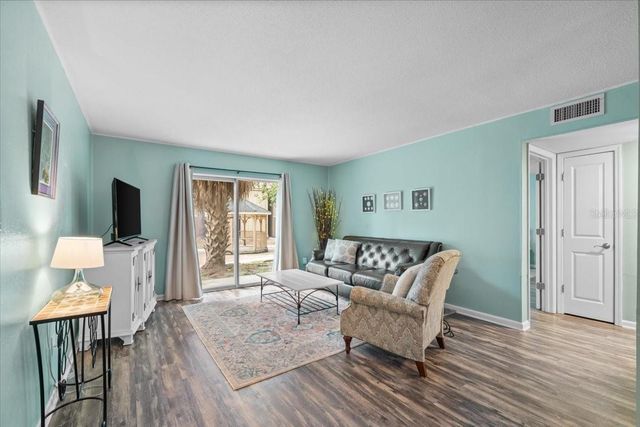 507 NW 39TH ROAD 110, Gainesville, FL 32607