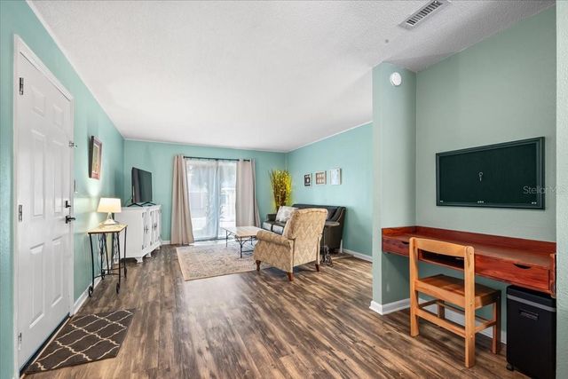 507 NW 39TH ROAD 110, Gainesville, FL 32607