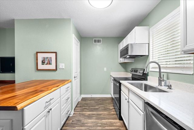 507 NW 39TH ROAD 110, Gainesville, FL 32607