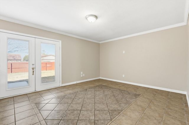 5556 Vance Street, The Colony, TX 75056