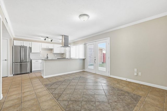 5556 Vance Street, The Colony, TX 75056