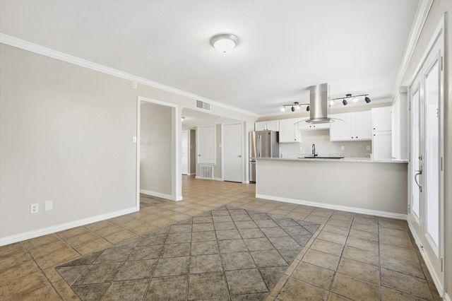 5556 Vance Street, The Colony, TX 75056