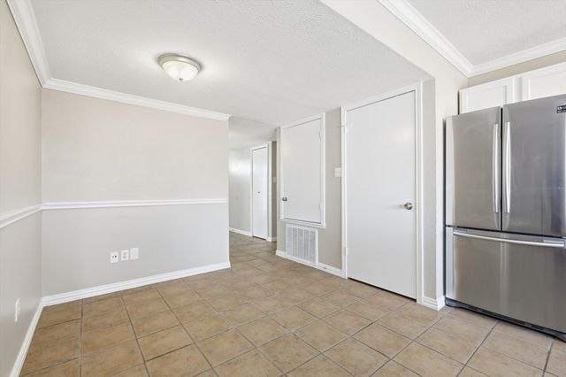 5556 Vance Street, The Colony, TX 75056