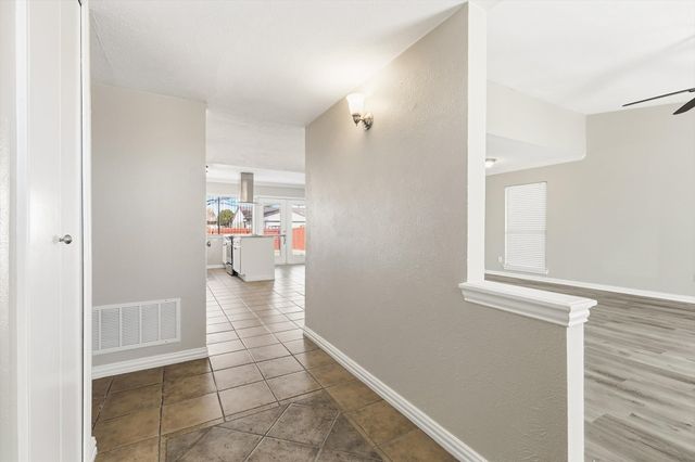 5556 Vance Street, The Colony, TX 75056