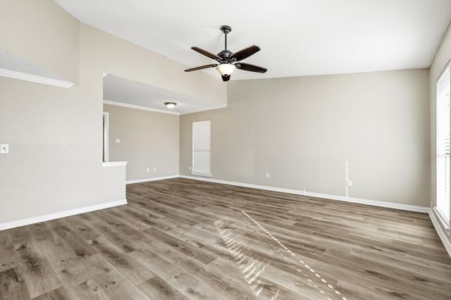 5556 Vance Street, The Colony, TX 75056