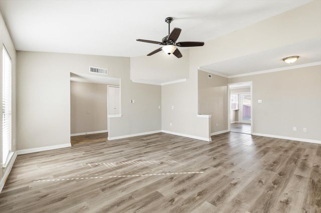 5556 Vance Street, The Colony, TX 75056