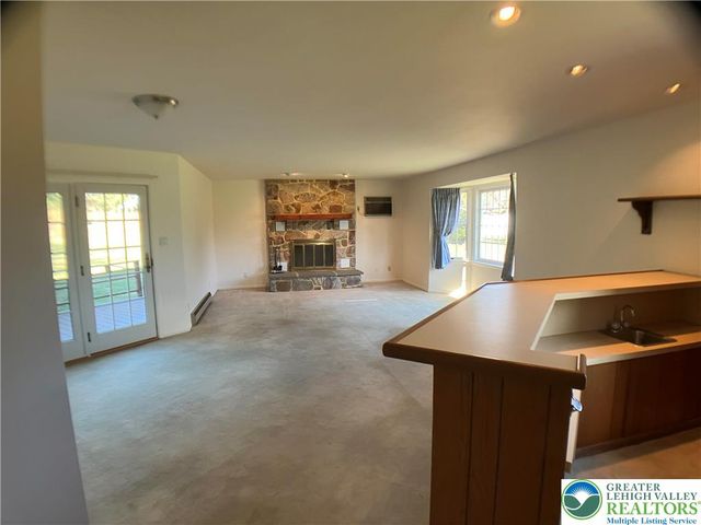 4131 Orefield Road, South Whitehall Twp, PA 18104