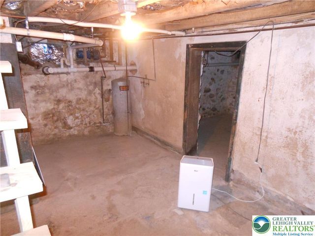 4131 Orefield Road, South Whitehall Twp, PA 18104