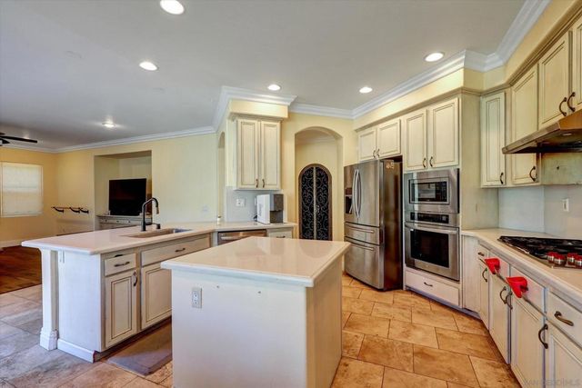 2493 Crooked Trail Rd, Chula Vista, CA 91914