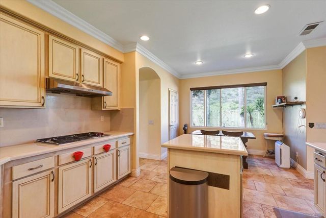 2493 Crooked Trail Rd, Chula Vista, CA 91914