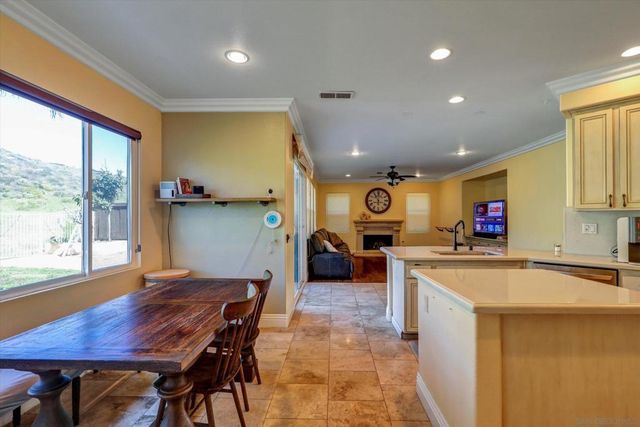 2493 Crooked Trail Rd, Chula Vista, CA 91914