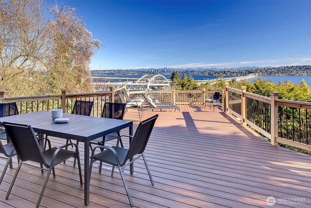 1502 35th Avenue S, Seattle, WA 98144