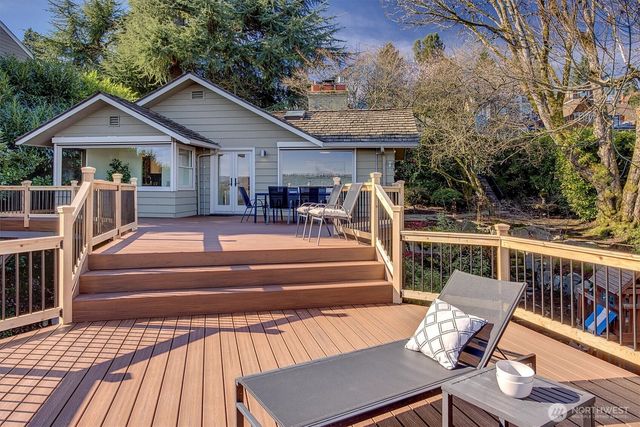 1502 35th Avenue S, Seattle, WA 98144