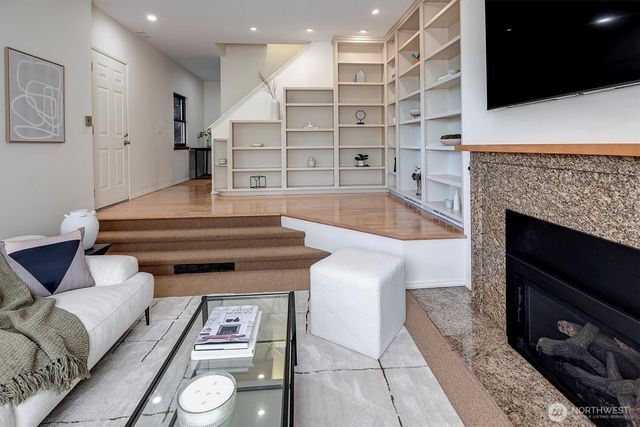 1502 35th Avenue S, Seattle, WA 98144