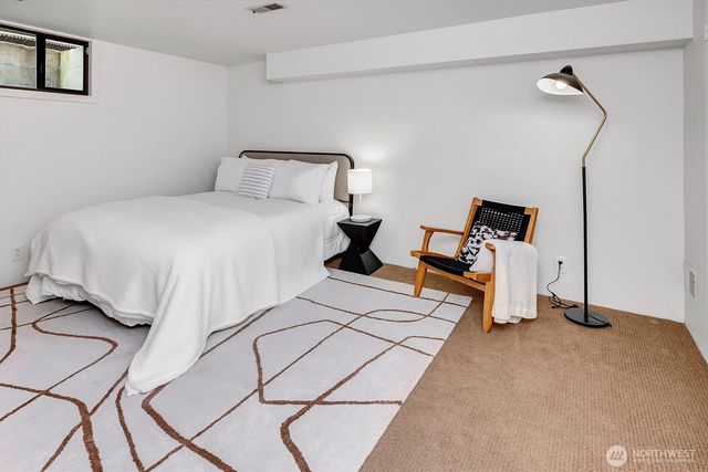 1502 35th Avenue S, Seattle, WA 98144