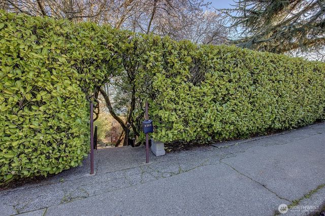 1502 35th Avenue S, Seattle, WA 98144