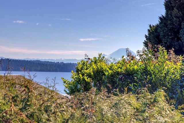 1502 35th Avenue S, Seattle, WA 98144