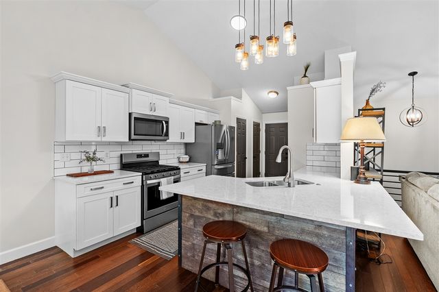 25015 Silver Oaks Boulevard, Mattawan, MI 49071