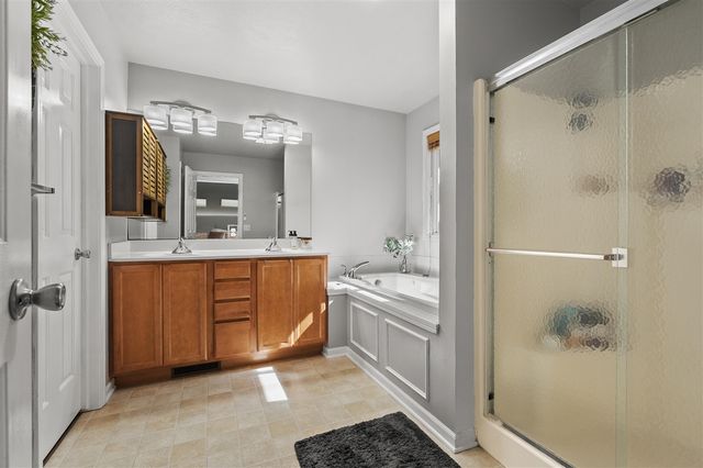 25015 Silver Oaks Boulevard, Mattawan, MI 49071