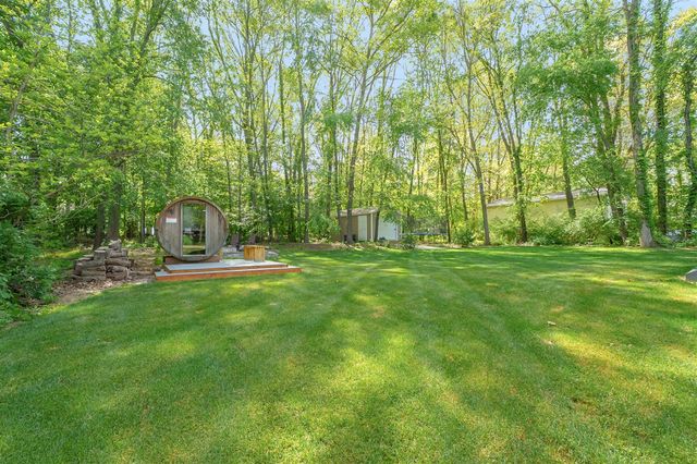 25015 Silver Oaks Boulevard, Mattawan, MI 49071