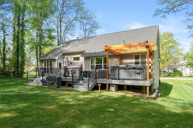 25015 Silver Oaks Boulevard, Mattawan, MI 49071