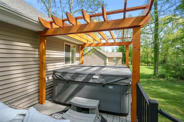 25015 Silver Oaks Boulevard, Mattawan, MI 49071