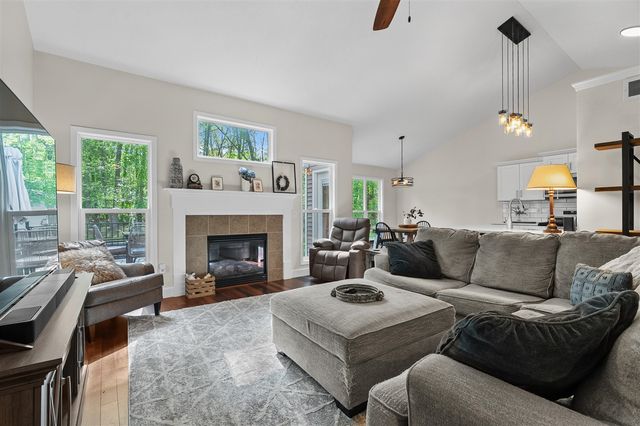 25015 Silver Oaks Boulevard, Mattawan, MI 49071