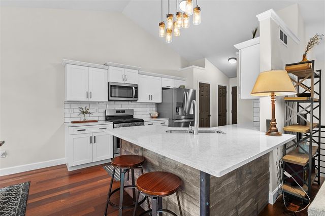 25015 Silver Oaks Boulevard, Mattawan, MI 49071