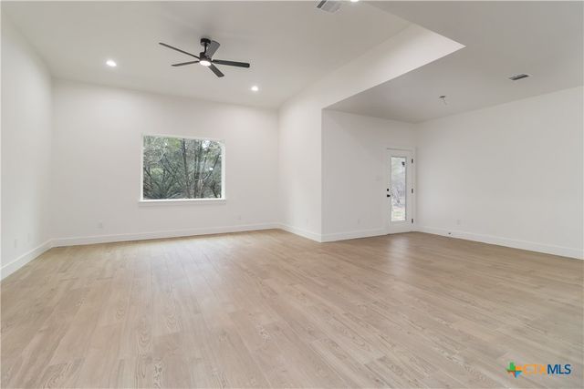 12 Meadow Oak Court, Wimberley, TX 78676