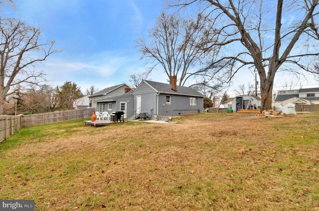 5713 TENNYSON ST, Riverdale, MD 20737