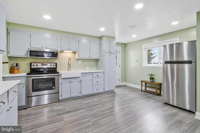 5713 TENNYSON ST, Riverdale, MD 20737