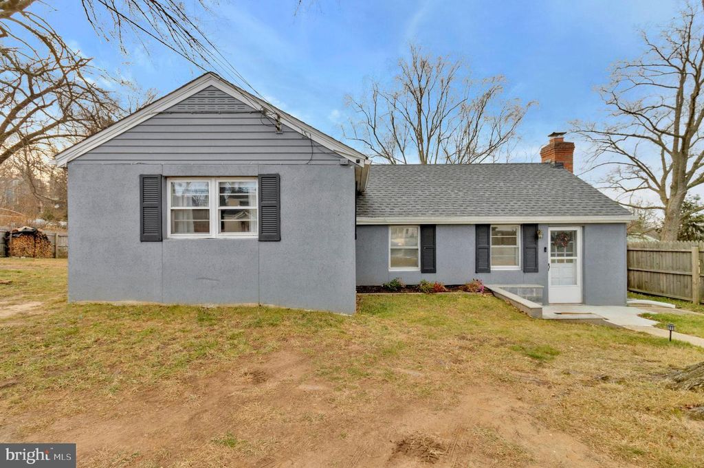 5713 TENNYSON ST, Riverdale, MD 20737