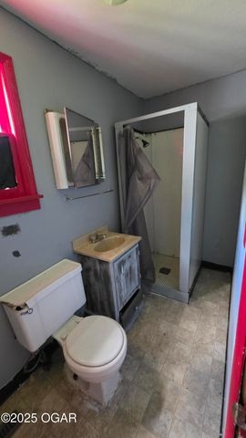 819 S & 819 1/2 Connor Avenue, Joplin, MO 64801