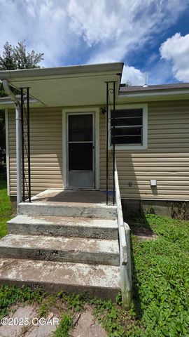 819 S & 819 1/2 Connor Avenue, Joplin, MO 64801
