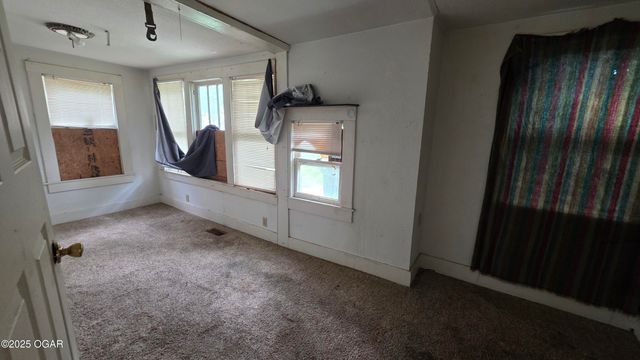 819 S & 819 1/2 Connor Avenue, Joplin, MO 64801
