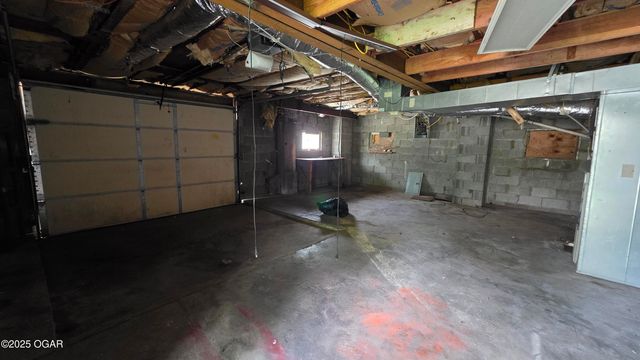 819 S & 819 1/2 Connor Avenue, Joplin, MO 64801