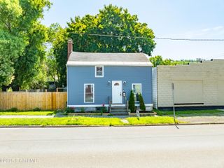 796 5th Avenue, Troy, NY 12182