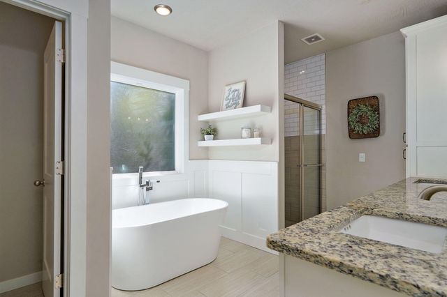 1419 N Rich Hill Circle, Nixa, MO 65714