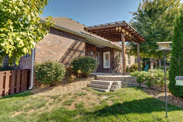 1419 N Rich Hill Circle, Nixa, MO 65714